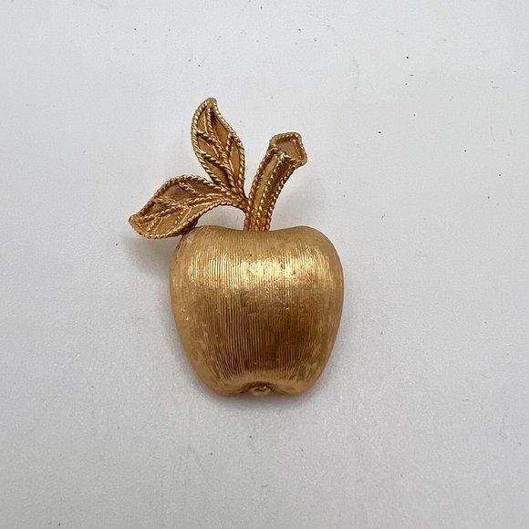 Avon Gilded Apple Brooch - Picture 1 of 4